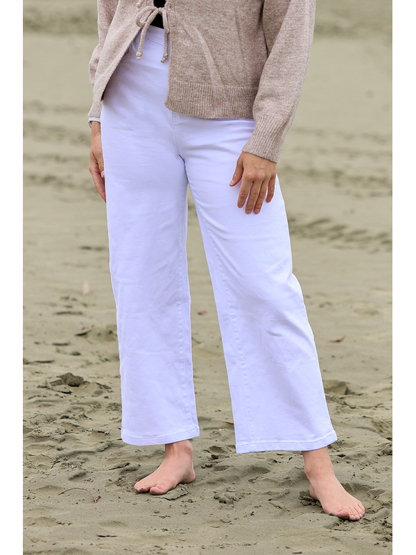 Wakee Cropped White Jean