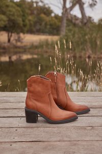 EOS Janice Boot