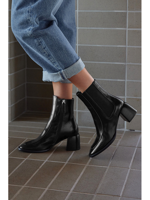 EOS Charcoal Boot