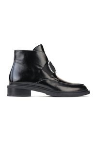 EOS Coine Boot