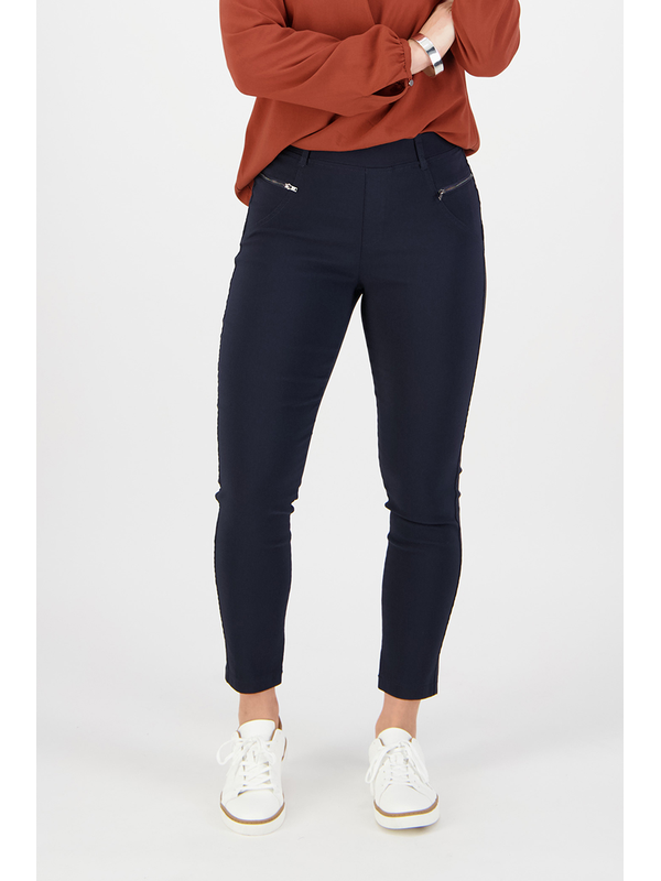 Vassalli Concept Skinny Ankle Grazer Pull On Pant
