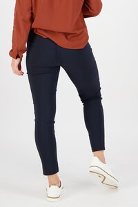 Vassalli Concept Skinny Ankle Grazer Pull On Pant