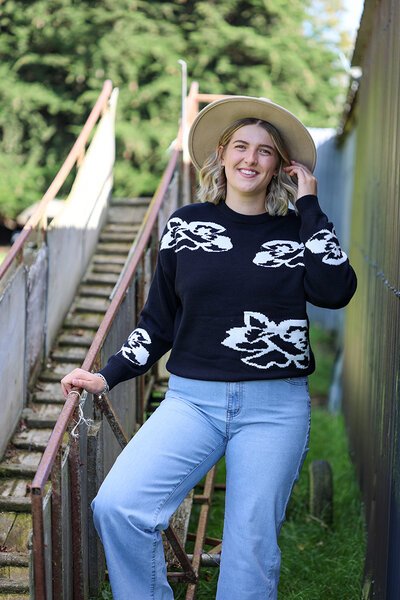 Memo Cosy Crew Neck Jumper-gift-guide-Hello Cyril.