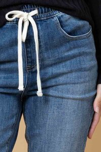 Honey Denim Lara Cropped Denim Jean