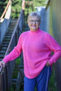 Foil Cable Knit Scoop Hem Jumper