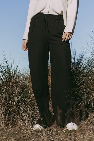 Foxwood South Pant-hc-new-Hello Cyril.