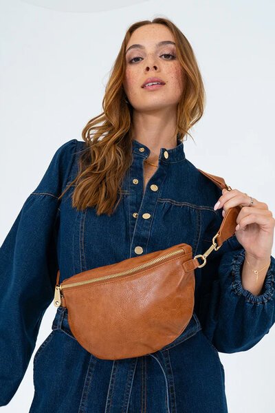 Elms + King Alamo Sling Bag-gift-guide-Hello Cyril.