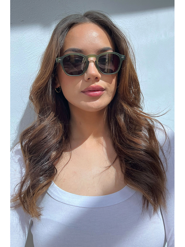 Stella + Gemma High Line Green Sunglasses