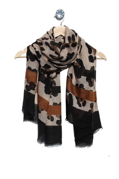 Archer House Animal Print Scarf-gift-guide-Hello Cyril.