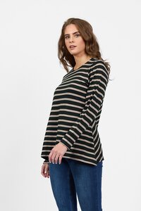 Vassalli Merino L-S Swing Top