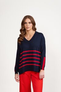 Vassalli Relaxed V Neck Sweater