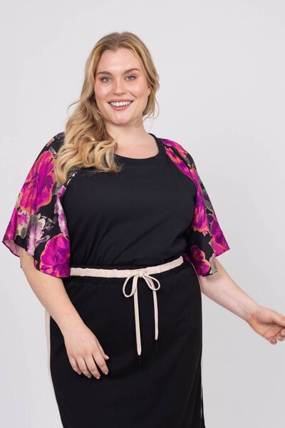 Charlo Layla Floral T-Shirt-hc-new-Hello Cyril.