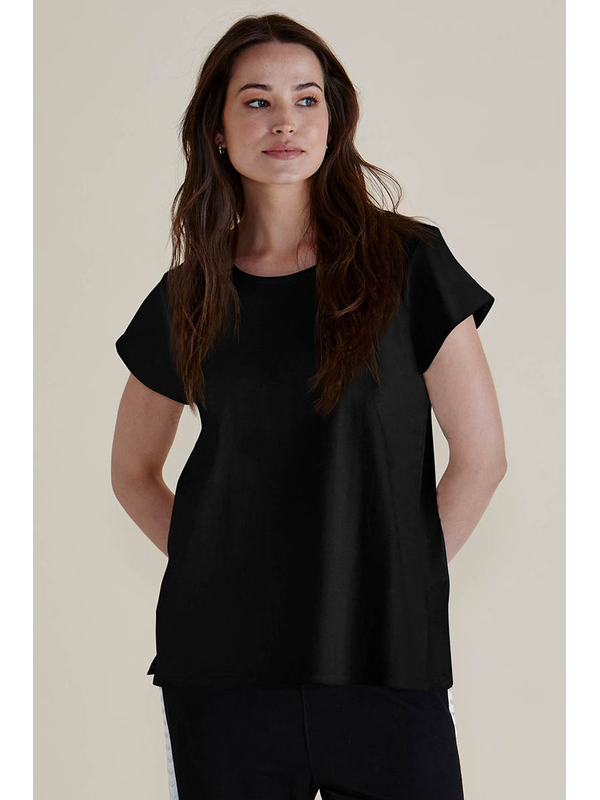 Betty Basics Caia Crew Tee