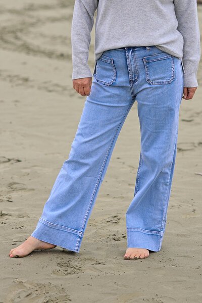 Wakee Light Blue Pocket Jean-hc-new-Hello Cyril.