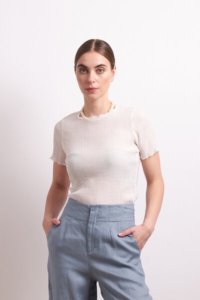 Neris The Crush Top-lives-Hello Cyril.