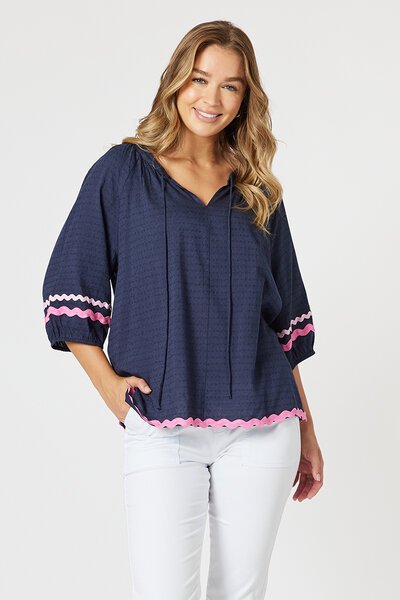 Threadz Ric Rac Top-lives-Hello Cyril.