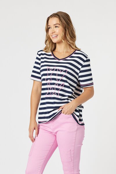 Threadz Love +  Kisses Tee-lives-Hello Cyril.
