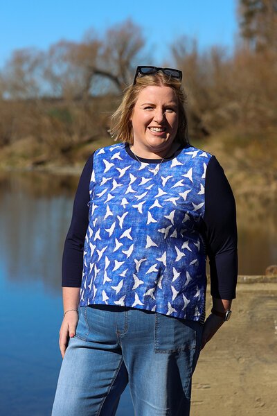 Memo Relaxed Fit Contrast Front Top-lives-Hello Cyril.