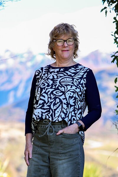Memo Relaxed Fit Contrast Front Top-lives-Hello Cyril.