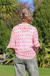 Memo Romantic Sleeve Shirt