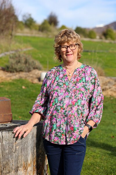 Glam Airlie Lilac Top-shop-by-label-Hello Cyril.