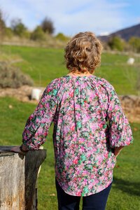 Glam Airlie Lilac Top