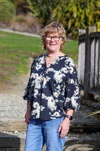 Glam Airlie Midnight Top