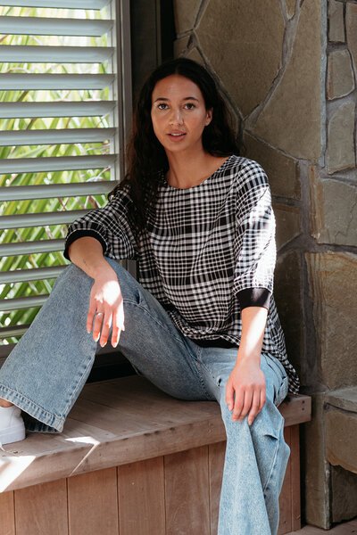 Seduce Taylor Top-lives-Hello Cyril.