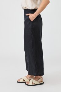 Eb & Ive Studio Crop Pant