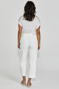 New London Christow Jean