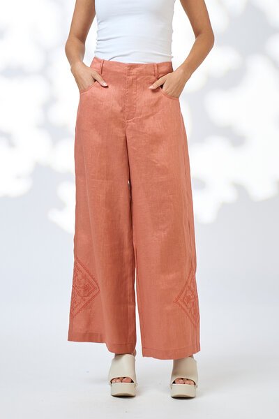 Loobies Story Lia Pant-december-Hello Cyril.