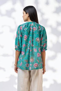 Loobies Story Anaphora Top