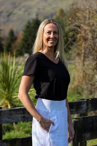 Esplanade Everyday V Neck Tee