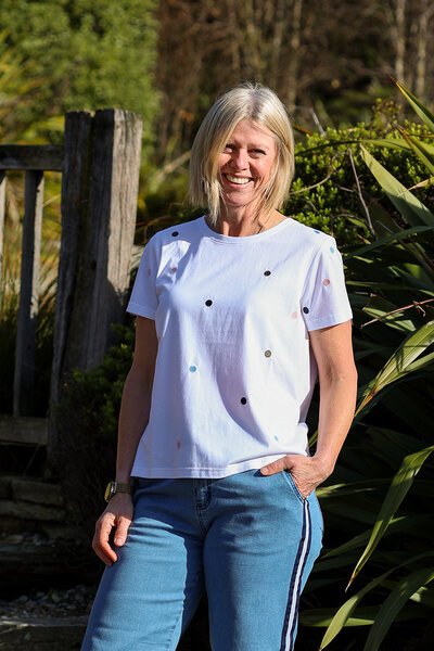 Memo Spot Embroidery Tee-shop-by-label-Hello Cyril.