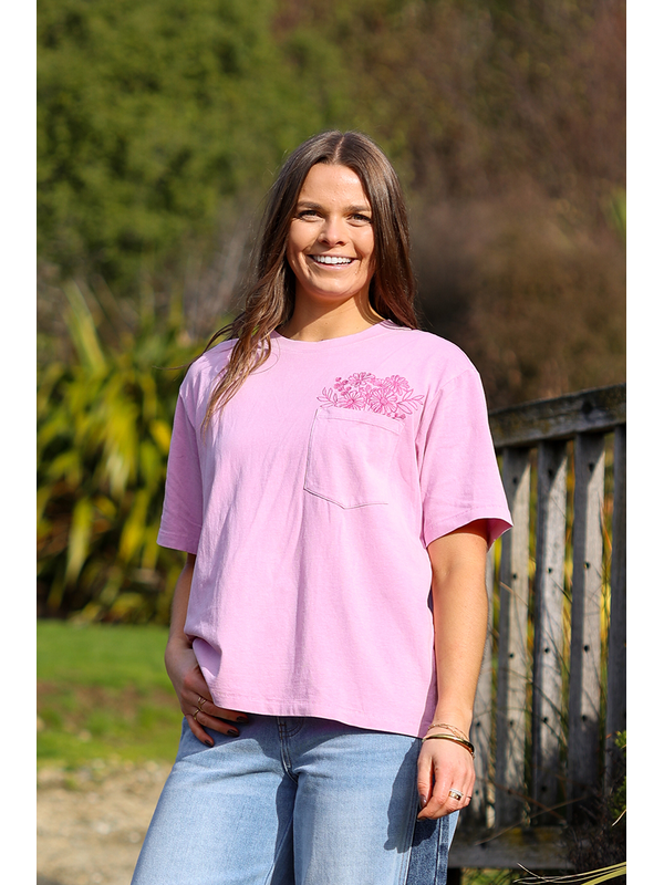 Memo Bouquet Patch Pocket Tee