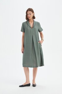 Tirelli Shawl Collar Pleat Dress