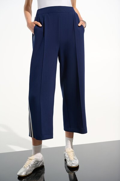 Joseph Ribkoff Scuba Jersey Pull-On Culotte Pants-shop-by-label-Hello Cyril.