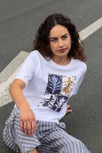 Madly Sweetly Outro Tee - Quartet