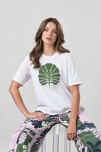 Madly Sweetly Outro Tee - Silhouette