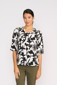 Foil Pintuck Scoop Hem Top