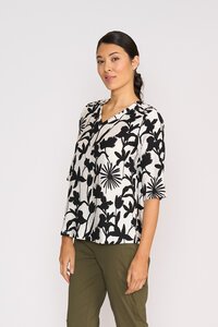 Foil Pintuck Scoop Hem Top