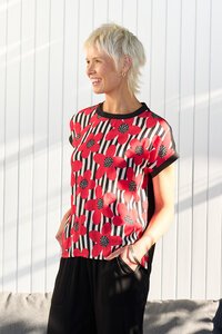 Memo Contrast Trim Top