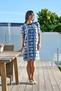 Memo Rib Neck Shirred Cuff Dress