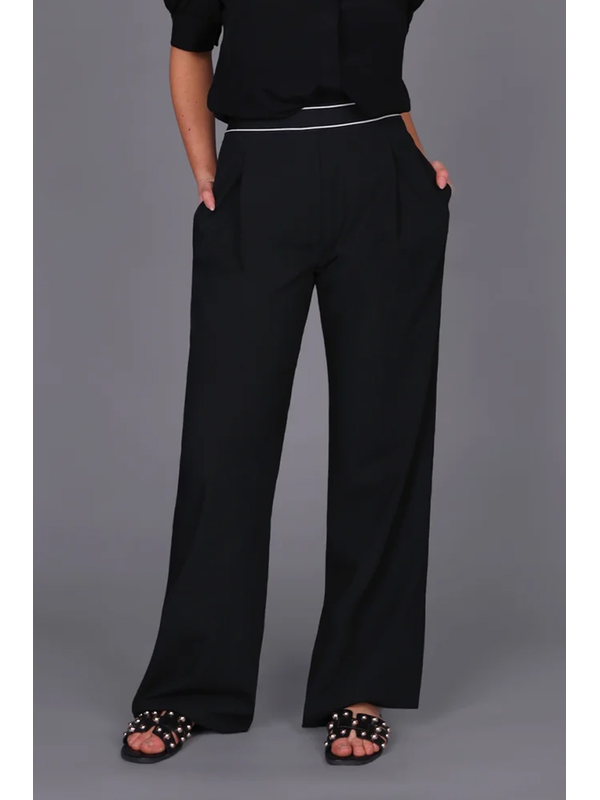 Storm Elastic Waist Wide Leg Pant