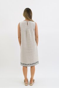Worthier Sleeveless Embroidery Hem Dress