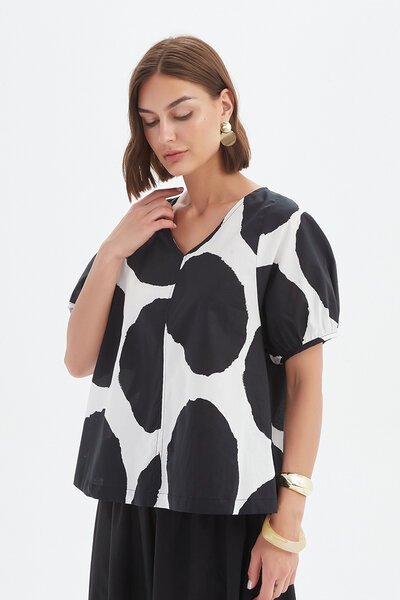 Tirelli V Neck Bishop Sleeve Top-lives-Hello Cyril.