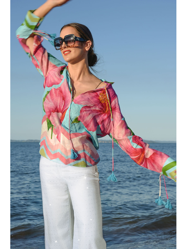 Curate Always Within Reach Top