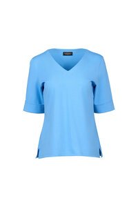Vassalli V-Neck Top