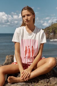 Betty Basics Ellia Crew Tee Sardinia Print