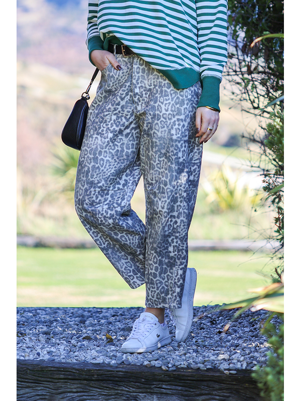 Mi Moso Leopard Barrel Jeans